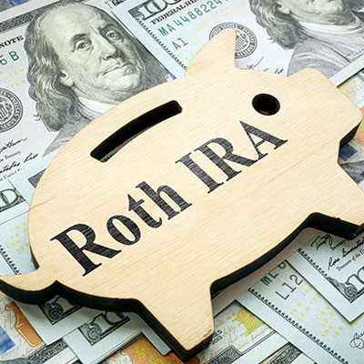 Pig-shaped label that says Roth IRA